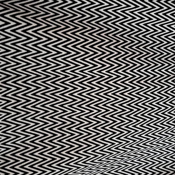 Lularoe Randy Tee - Picture 3 of 3